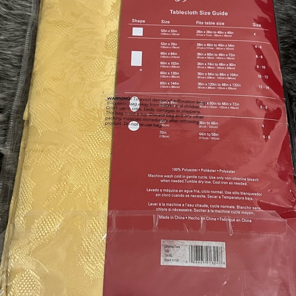 Holiday at Home Fabric Tablecloth, 70 inches, round - Picture 5 of 5